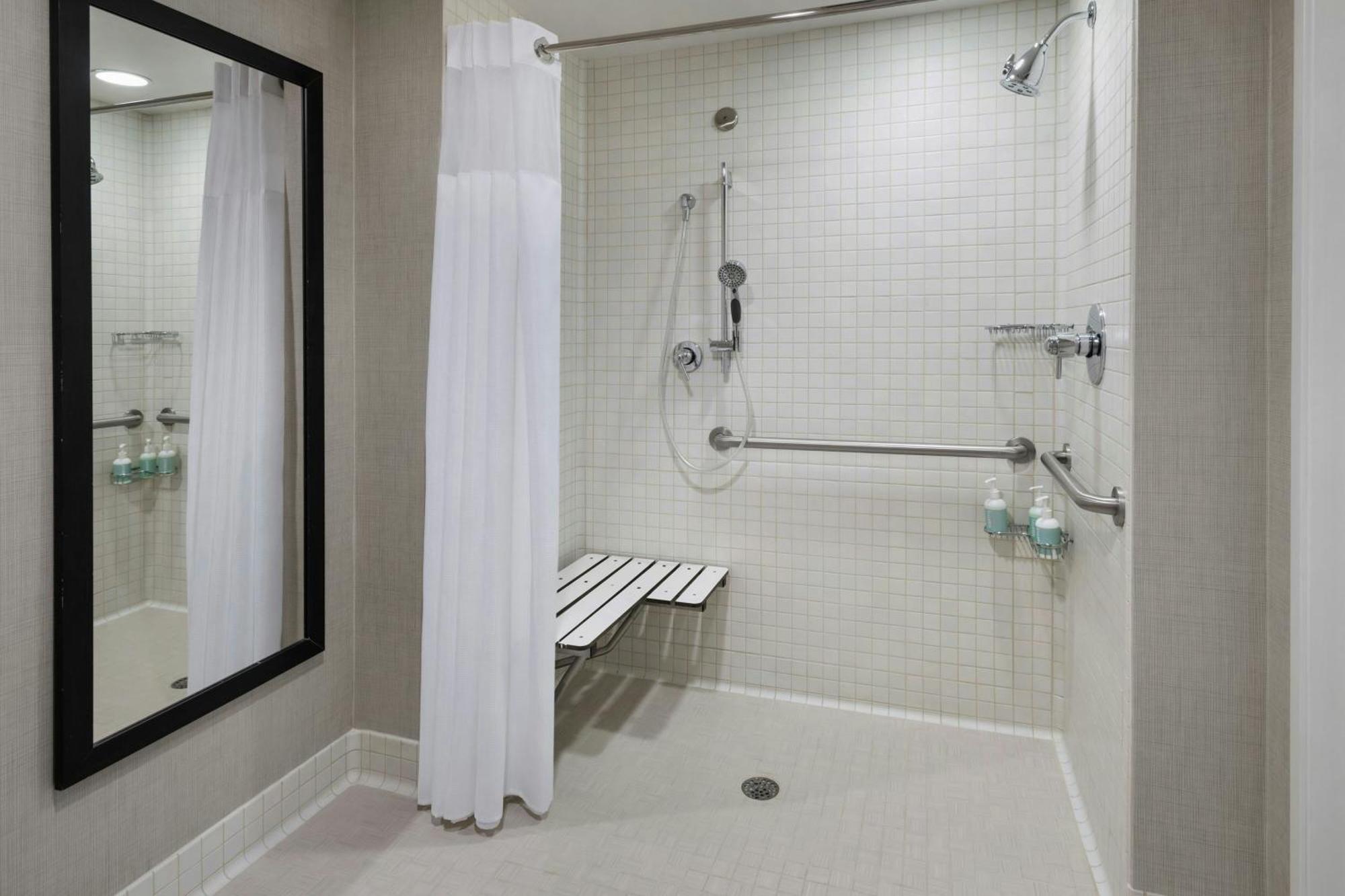 Residence Inn Long Beach Downtown Экстерьер фото